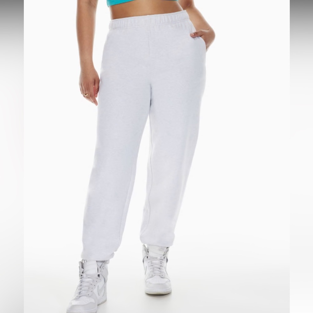 TNA cozyfleece basic boyfriend sweats